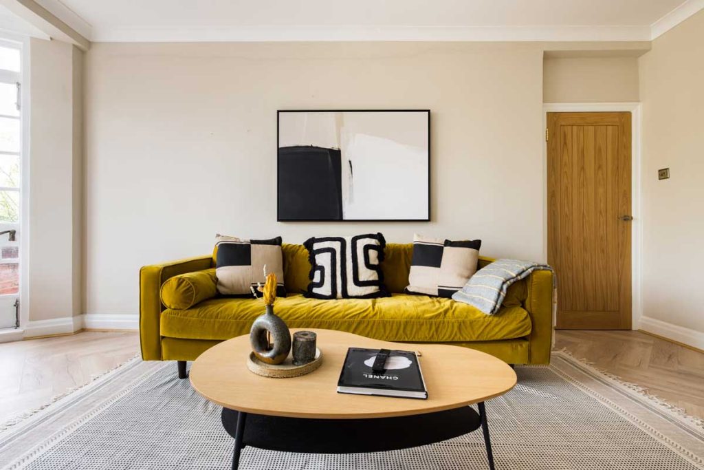 How to Choose Wall Art for Living Room