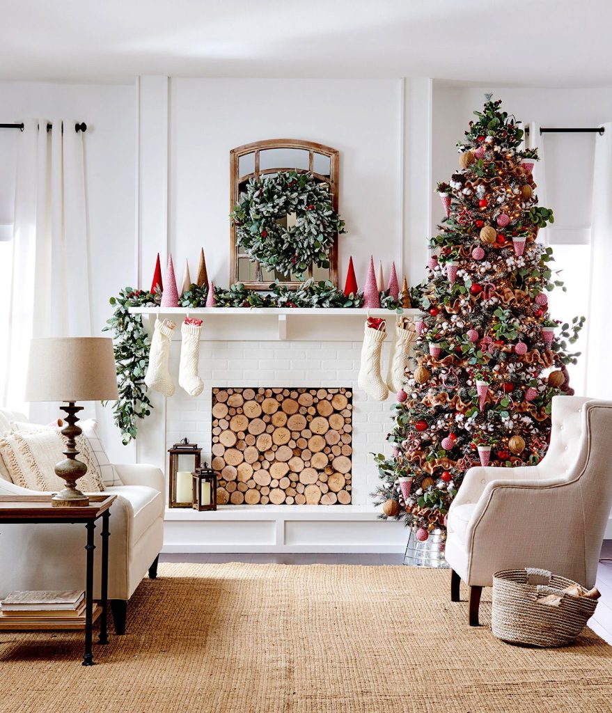 How to Decorate Christmas in Living Room