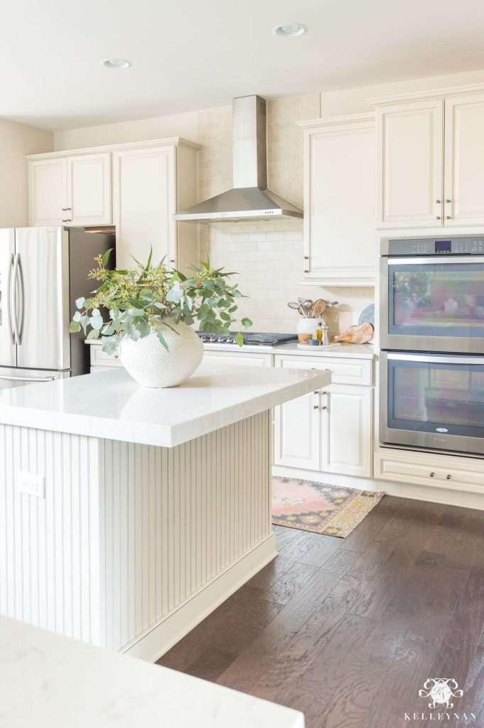 How to Decorate Kitchen Island