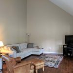 How to Decorate Tall Living Room Walls