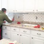 How to Install a Backsplash in the Kitchen