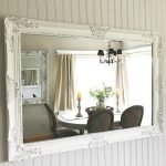 How to Make a Gold Mirror Look Antique: Timeless Techniques