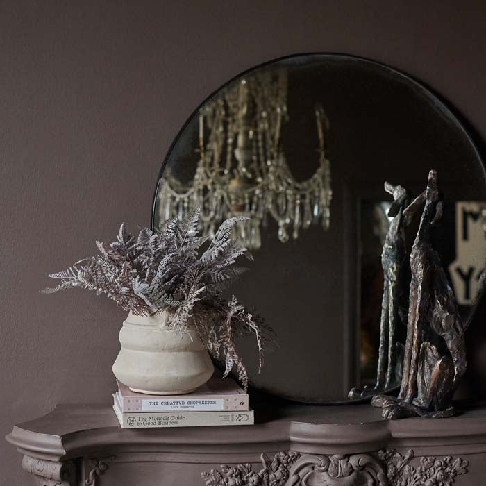 How to Paint an Antique Mirror Frame: A Masterclass Guide